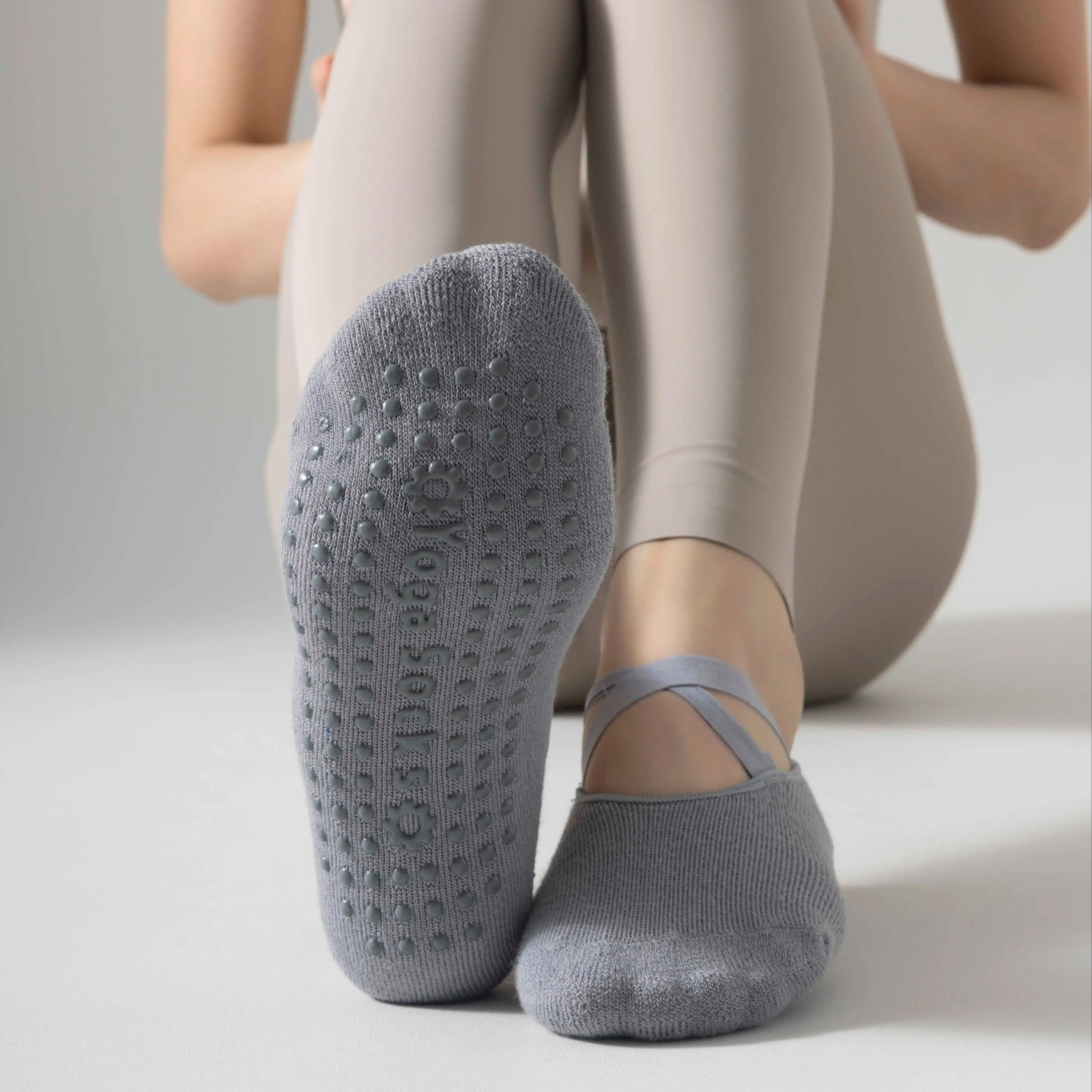 Yoga socks,  anti slip socks, Pilates women's indoor floor dance socks for beginners
