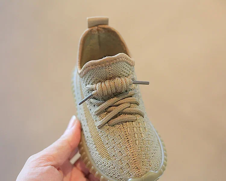 New Kids Fashion Sneakers Children's Sneakers Casual Shoes Breathable Soft Bottom Kids Boys Girls Students Running Tennis Shoes