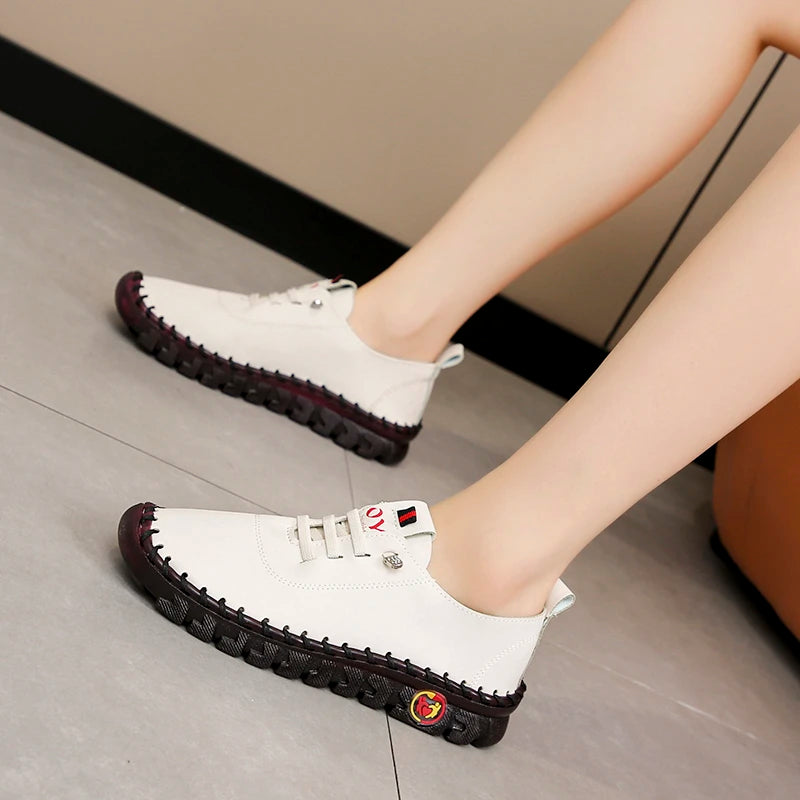 Sneakers Women Shoes Loafers Lace Up Leather Flat New Spring Ladies Casual Shoes Outdoor Travel and Walking Women Shoes