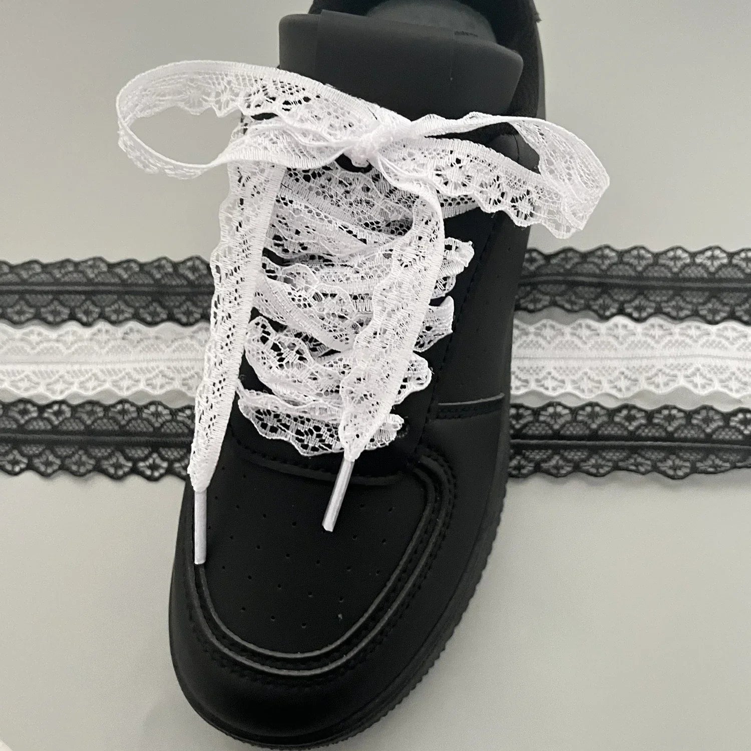 Hot Sale Lace Shoelaces for Women Casual Shoes 2.9CM Width Flat Shoelace for Sneakers Black White Shoe Laces Accessorices