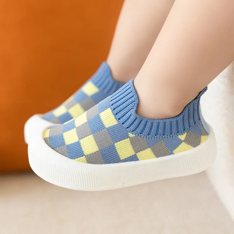2025 Spring New Slip-on Toddler Shoes Baby First Walkers Boys Girls Autumn Non-Slip Classic Plaid Sneakers Sport Shoes