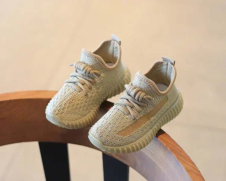 New Kids Fashion Sneakers Children's Sneakers Casual Shoes Breathable Soft Bottom Kids Boys Girls Students Running Tennis Shoes