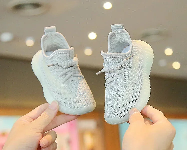 New Kids Fashion Sneakers Children's Sneakers Casual Shoes Breathable Soft Bottom Kids Boys Girls Students Running Tennis Shoes