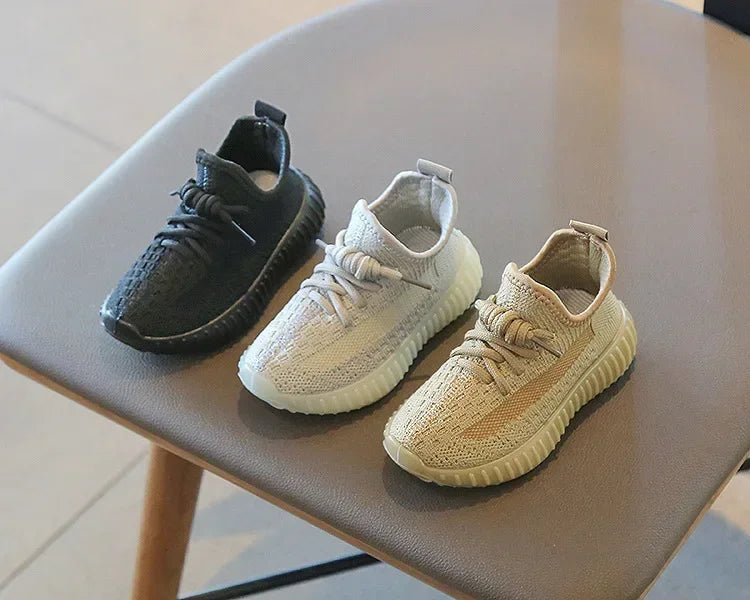 New Kids Fashion Sneakers Children's Sneakers Casual Shoes Breathable Soft Bottom Kids Boys Girls Students Running Tennis Shoes
