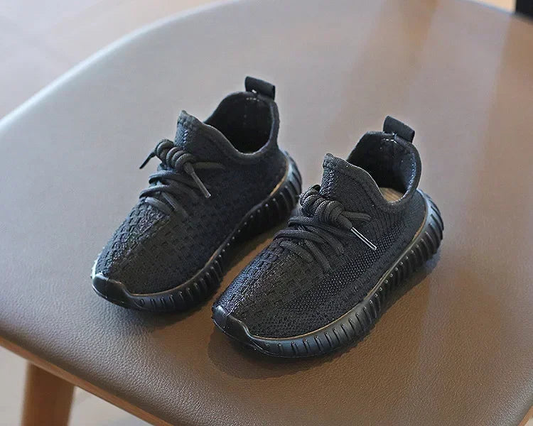 New Kids Fashion Sneakers Children's Sneakers Casual Shoes Breathable Soft Bottom Kids Boys Girls Students Running Tennis Shoes