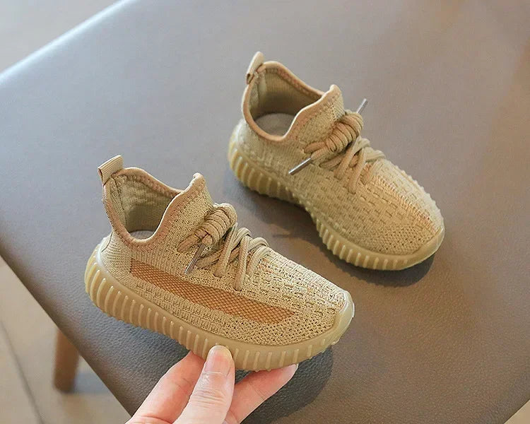New Kids Fashion Sneakers Children's Sneakers Casual Shoes Breathable Soft Bottom Kids Boys Girls Students Running Tennis Shoes